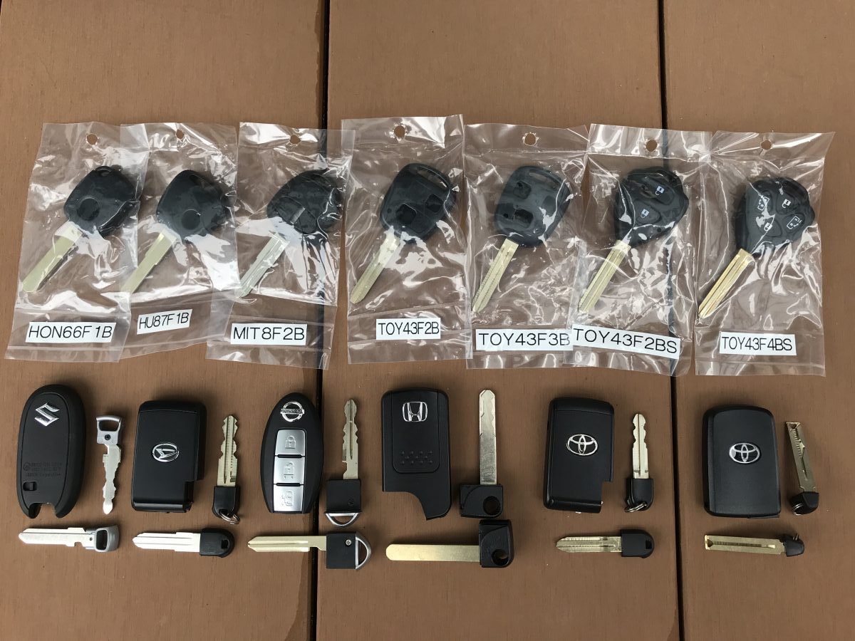 自動車販売店様 鍵屋がスマートキー即日作成にお伺致します