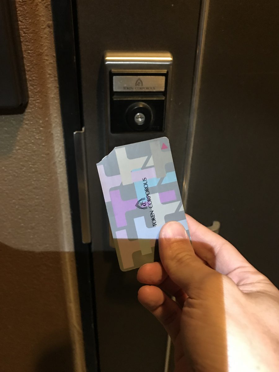 玄関ドア カードキー折れて開かない 静岡市葵区 24時間鍵屋 キーマン静岡